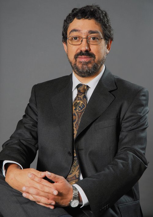 Dr. Jorge Holiday